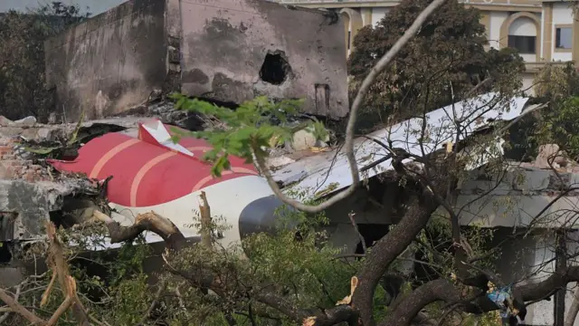 restos del avión 171 de air india