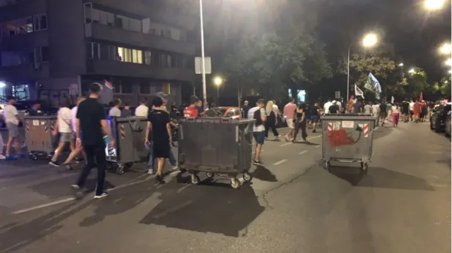 Белград, безлади