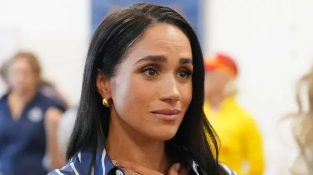 萨塞克斯公爵夫人梅根(Meghan, Duchess of Sussex)半身肖像照片,摄于2026年澳大利亚。
