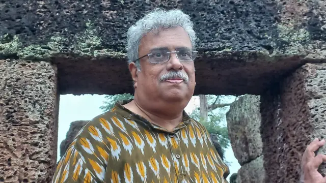 விஜய், நடிகர் விஜய், தவெக தலைவர் விஜய், தமிழக வெற்றி கழகம், விஜய் சினிமா பயணம், விஜய் திரைப் பயணம்