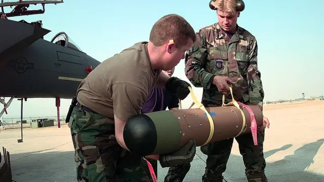 নেটো বাহিনীর ইউগোস্লাভিয়ায় বিমান হামলা চালানোর প্রস্তুতি