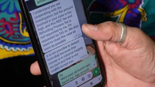 హరినాథ్‌కు వాట్సాప్ సందేశాలు పంపేవారు.