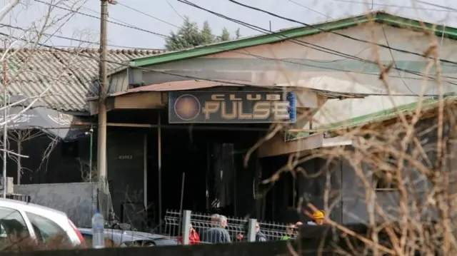 pulse kulübünün girişi
