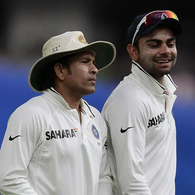 सचिन तेंडुलकरसोबत विराट कोहली