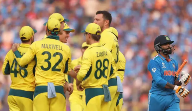 இந்தியா - ஆஸ்திரேலியா மோதல்