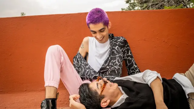 ‘Situationship’ irwanya “igitekerezo ko kuba uri kumwe n’umuntu ariko ntaho mugana ari ‘ugukaza igihe’.” - Elizabeth Armstrong