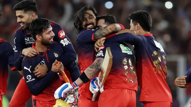 ఆర్సీబీ ఐపీఎల్ 