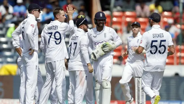 क्रिकेट मैच