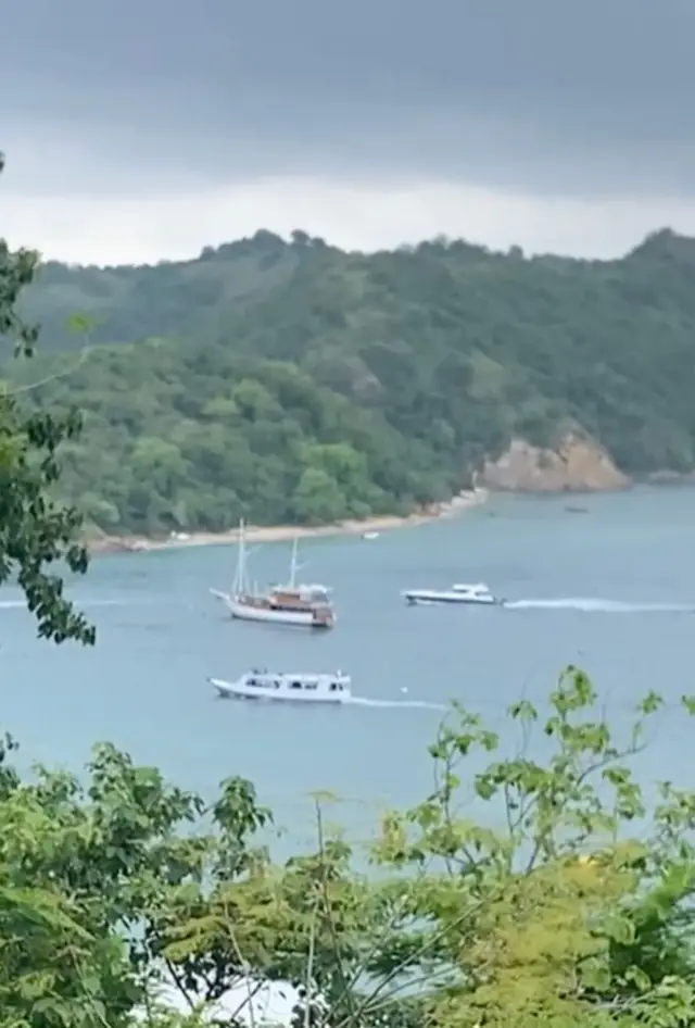 Cuaca di Taman Nasional Komodo sore hingga malam dapat berubah memburuk.