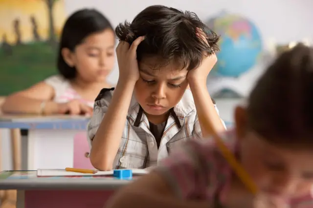 બાળકો, મોબાઇલ, ટીવી, ઇન્ટરનેટ, ગુજરાત, બીબીસી ગુજરાતી
