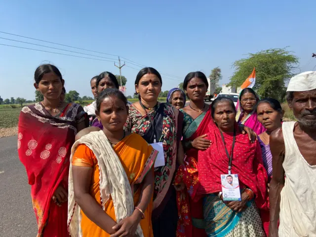 भारत जोडो यात्रेत सहभागी होण्यासाठी आलेल्या महिला.