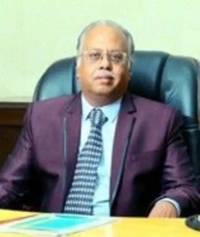 ஓய்வுபெற்ற பேராசிரியர் வே.பெருவழுதி