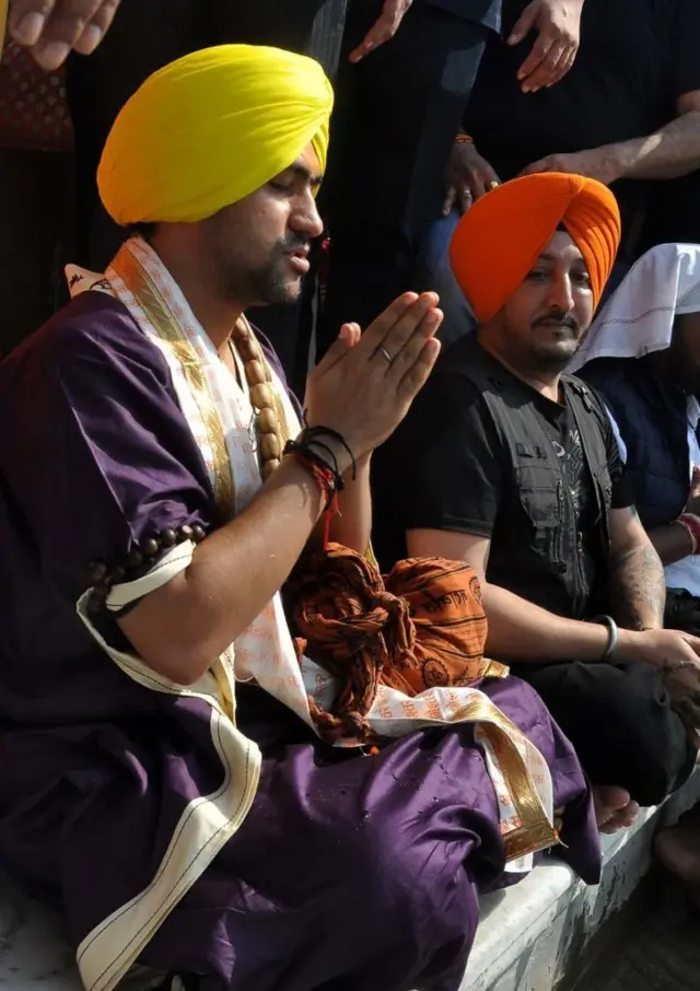 ਧਿਰੇਂਦਰ ਸ਼ਾਸਤਰੀ