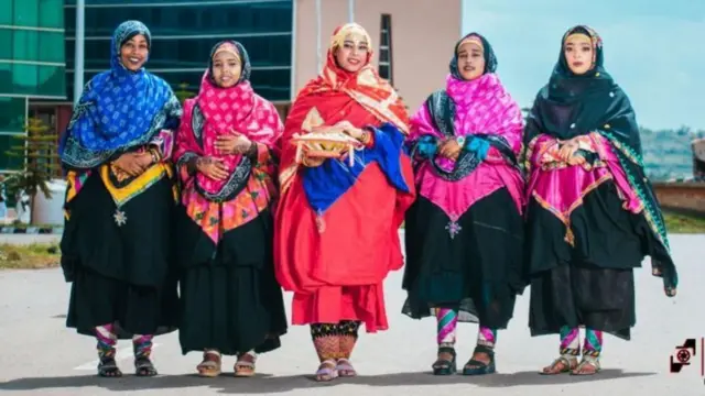 ኣከባብራ እቲ በዓል