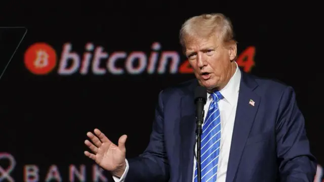 Donald Trump en un evento de bitcoin en 2024