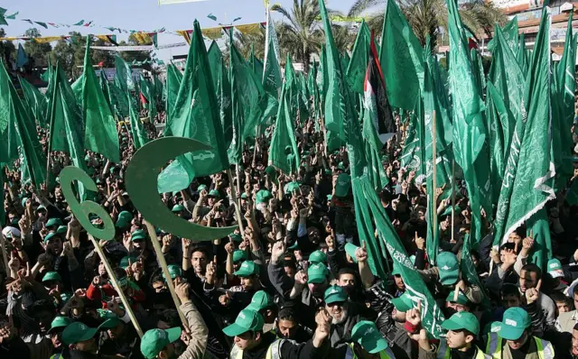 مناصرو حماس في غزة عام 2006