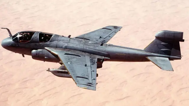 Amfetamin yang digunakan oleh pilot militer dalam beberapa dekade terakhir jauh lebih ringan dibandingkan dengan amfetamin yang digunakan pada Perang Dunia II, meskipun amfetamin tersebut bisa sangat membuat ketagihan.