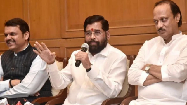 फडणवीस, पवार, शिंदे 