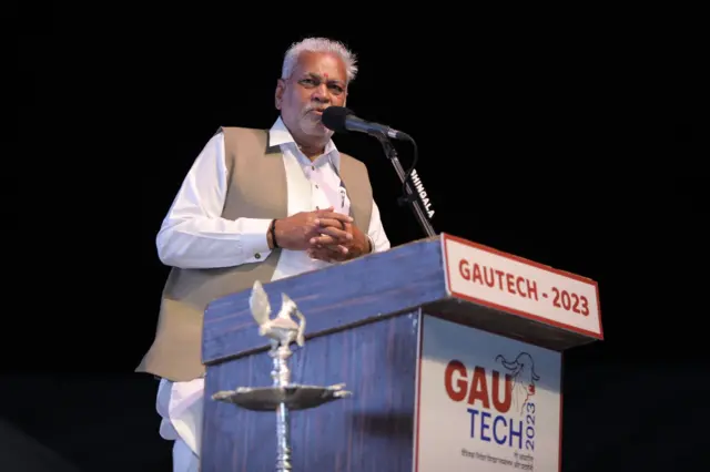 મોહન કુંડારિયાની ટિકિટ કાપીને ભાજપે પરસોત્તમ રુપાલાને કેમ રાજકોટની ચૂંટણી લડવા મોકલ્યા?