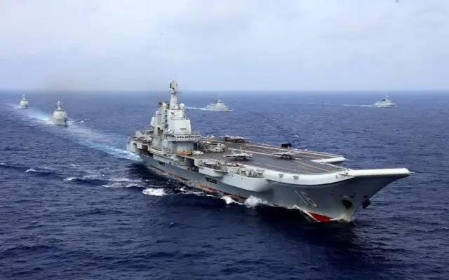 Tàu sân bay Liêu Ninh tham gia cuộc tập trận quân sự của Hải quân Giải phóng Nhân dân Trung Quốc (PLA) ở Tây Thái Bình Dương ngày 18/4/2018 Tàu sân bay Liêu Ninh tham gia cuộc tập trận quân sự của Hải quân Giải phóng Nhân dân Trung Quốc (PLA) ở Tây Thái Bình Dương ngày 18/4/2018