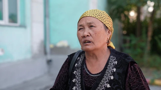 Арзы кыргыз-тажик чек арасындагы Интернационал айылынан келиптир