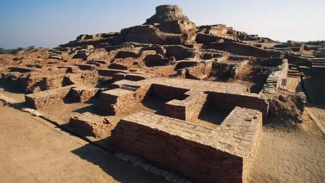 पाकिस्तानातील सिंध प्रांतात मोहेंजोदडोमधील पुरातत्व अवशेष