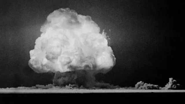 அணுகுண்டு, அமெரிக்கா, டிரினிட்டி, ஓப்பன்ஹெய்மர் 