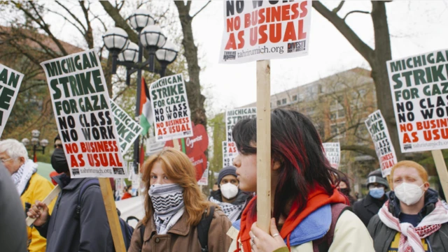 طلاب جامعيون في الولايات المتحدة يحتجون على الهجمات الإسرائيلية على غزة