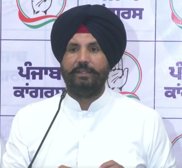 ਪ੍ਰੈਸ ਕਾਨਫਰੰਸ ਨੂੰ ਸੰਬੋਧਨ ਕਰਦੇ ਹੋਏ ਪੰਜਾਬ ਕਾਂਗਰਸ ਪ੍ਰਧਾਨ ਰਾਜਾ ਵੜਿੰਗ
