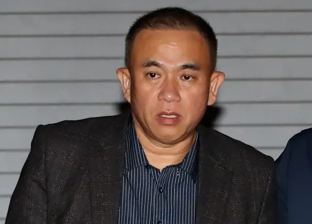 정치 브로커로 알려진 명 씨는 여러 선거에서 공천 개입 및 여론 조작 의혹에 연루됐다는 혐의를 받고 있다