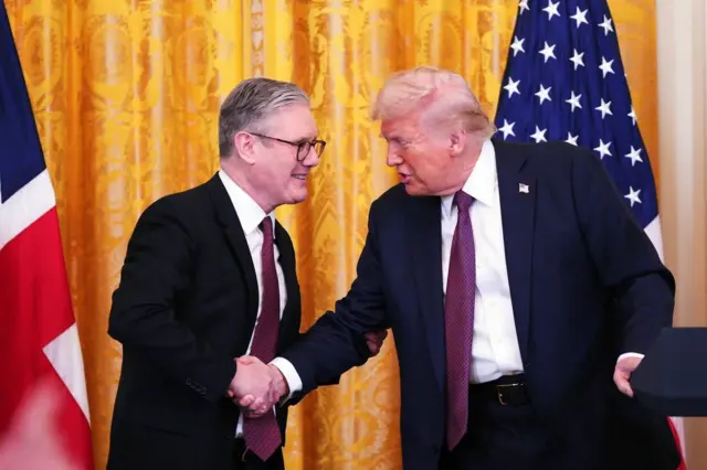 دونالد ترامپ و کی‌یر استارمر