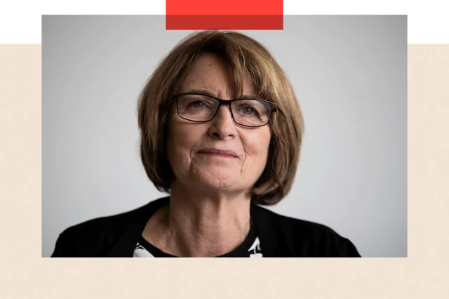 
Picha ya karibu ya mbunge wa zamani wa chama cha Labour Louise Ellman