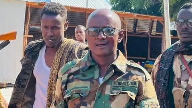 Wuxuu maleeshiyooyinka ka wacyi gelin jiray dagaallada