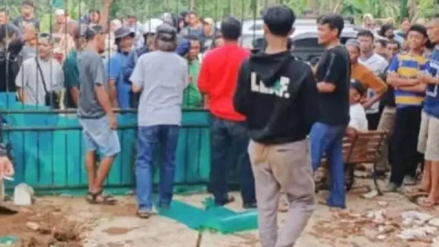 Pembubaran kegiatan keagamaan di Cidahu, Sukabumi, Jawa Barat.