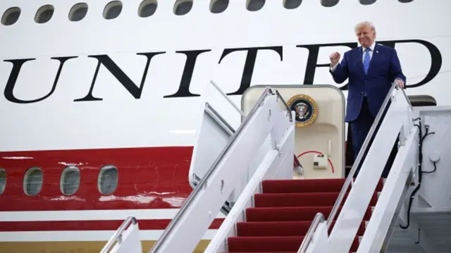 Trump for di front of di jet Qatar give am as gift