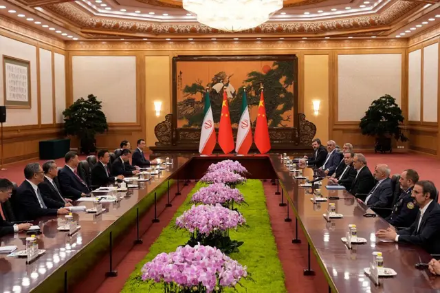 Xitoy va Eron delegatsiyasi muzokaralari