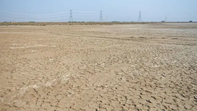 बंजर ज़मीन