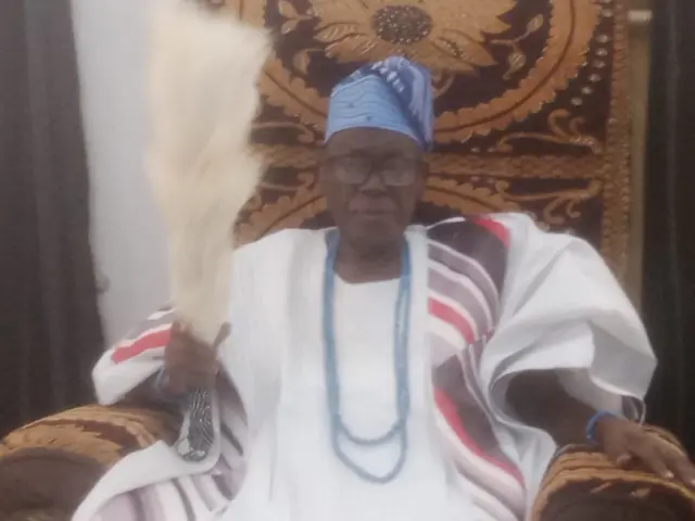 Oba Owolabi Olakuleyin 