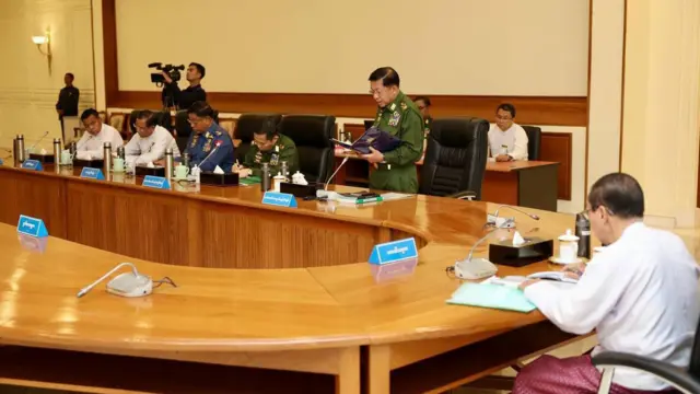 လာမယ့်ကာလုံအစည်းအဝေးမှာ သမ္မတဦးမြင့်ဆွေကို တွေ့ရဖို့မရှိတော့