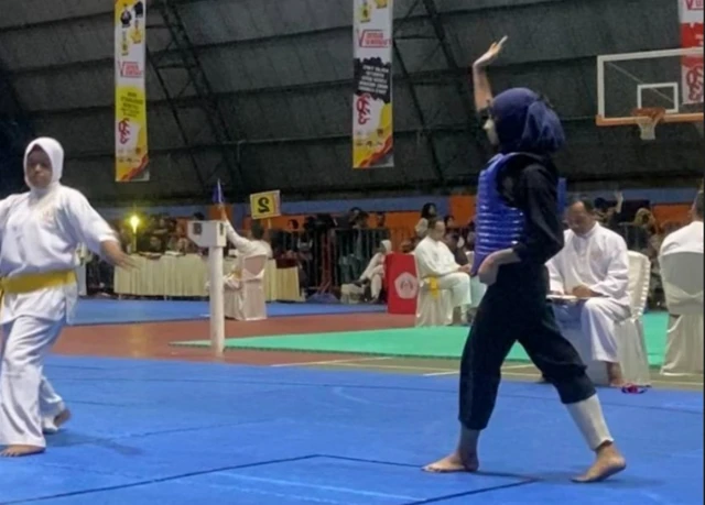 Zhafirah Zahrim Febrina, Ife