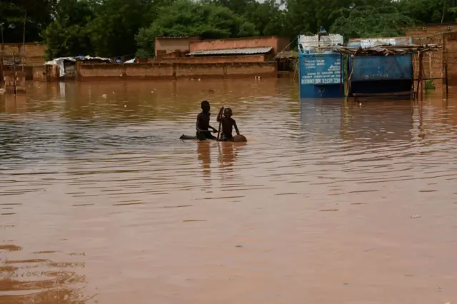 Hoton ambaliyar ruwa a shekarar 2020 a wani yanki kusa da birninNiamey, Niger