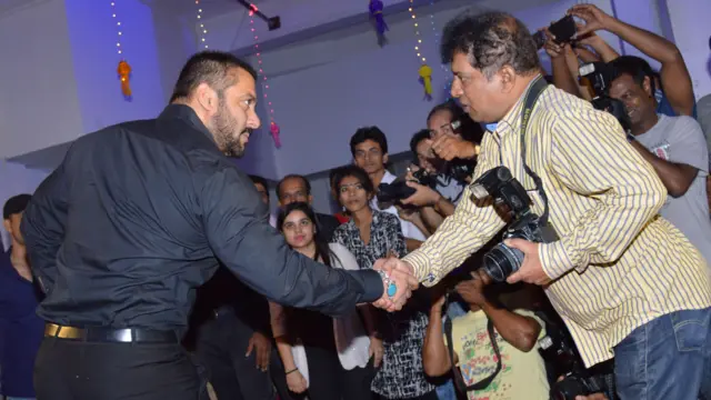 पापराझी