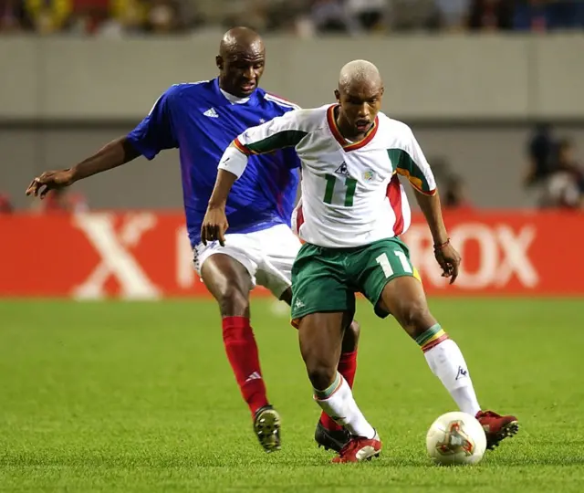 Senegal pernah mencatat kejutan di Piala Dunia 2002 ketika mereka mengalahkan Prancis yang saat itu berstatus juara bertahan.