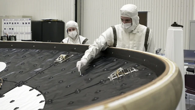 ยาน MSL ของนาซา ผ่านการทำความสะอาดอย่างล้ำลึกก่อนส่งขึ้นสู่ห้วงอวกาศ เพื่อป้องกันจุลินทรีย์ปนเปื้อน