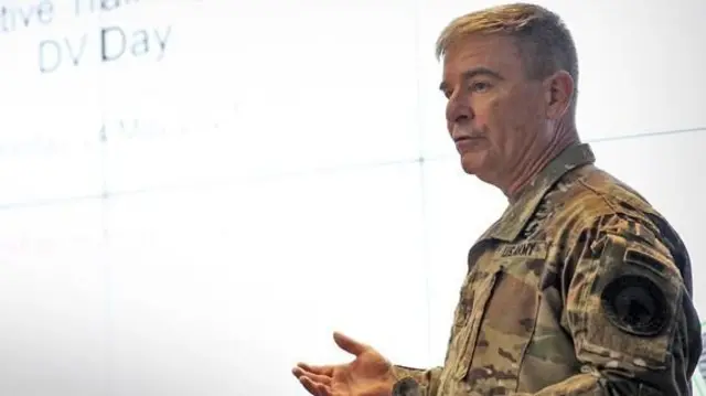 Meja Jenerali William J Hartman