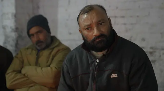 शाहेदीन के भाई मोहम्मद आलम का कहना है कि उन्हें डर है कि कहीं पुलिस उन पर ही कोई केस ना कर दे