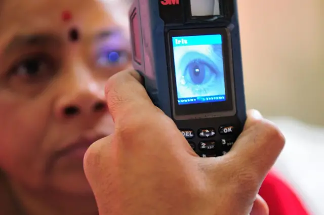 आधार कार्डमध्ये मोठे बदल, जाणून घ्या नवीन कार्ड कसे बनवले जाईल?