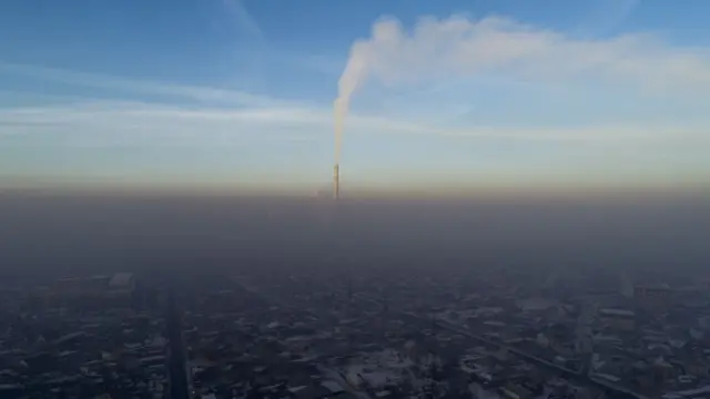 Кыш келип, баары от жагып баштаганда Бишкекти ушундай ыш каптайт