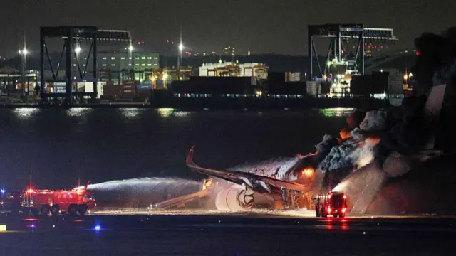 pesawat japan airlines