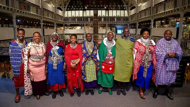 Dans le cadre des efforts de réconciliation, le musée Pitt Rivers a offert 49 vaches à chaque famille à laquelle les objets ont été confiés (Crédit : musée Pitt Rivers, Université d'Oxford).